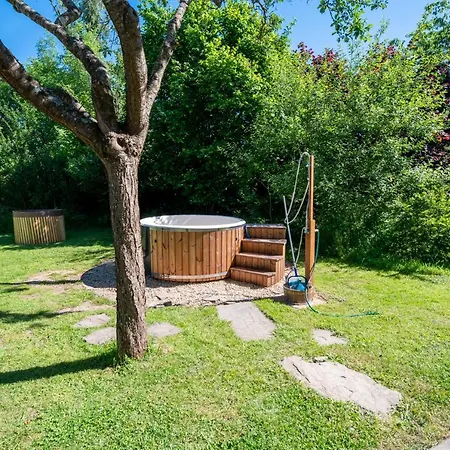 Glaadter Huette Semesterbostad